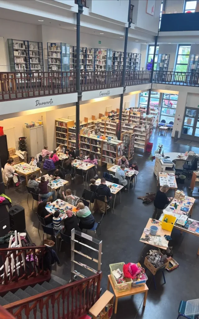 Evenement se déroulant à la bibliothèque de Fleurus avec un grand public